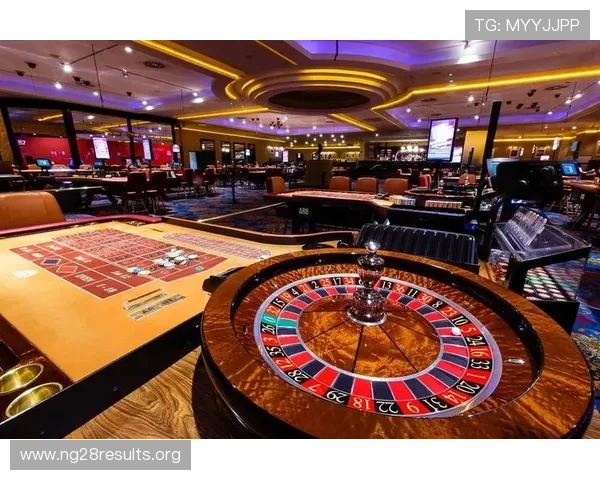 体验真实赌场氛围，立即玩21点小游戏感受刺激的牌局快感